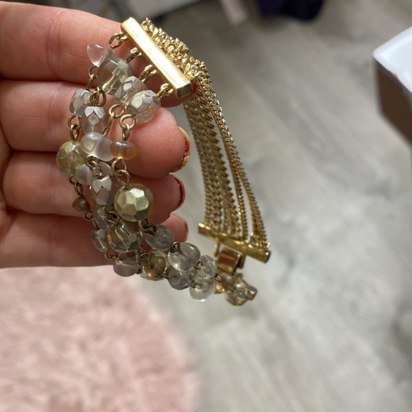 2 look brackets - Picture 2 of 3